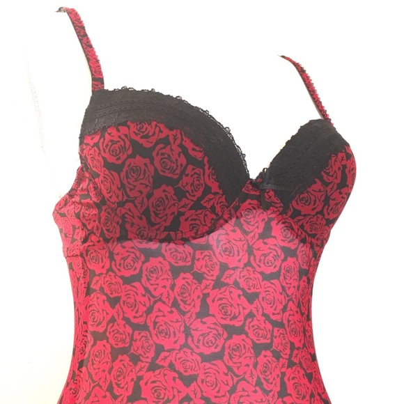 Marilyn Monroe Intimates Other - NWOT Red & Black Sheer Rose Slip with Built-In Bra